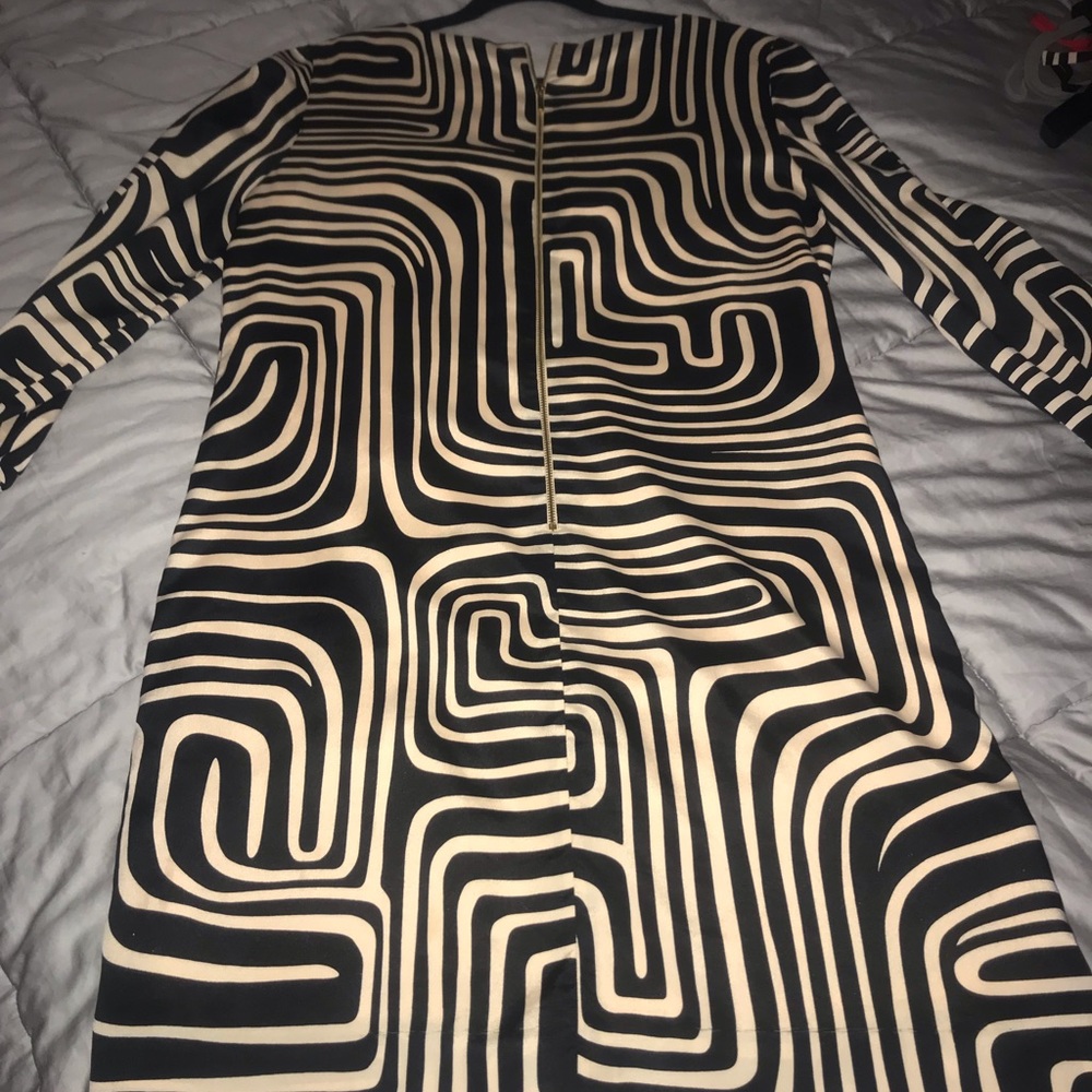 Patterned Business Dress - Picture 2 of 2